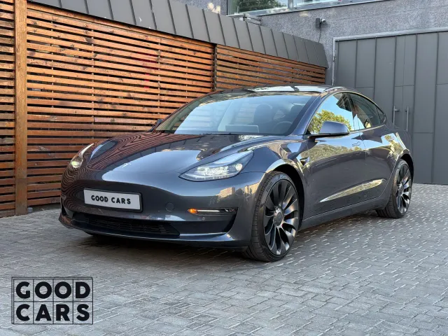 Tesla Model 3 - фото 3