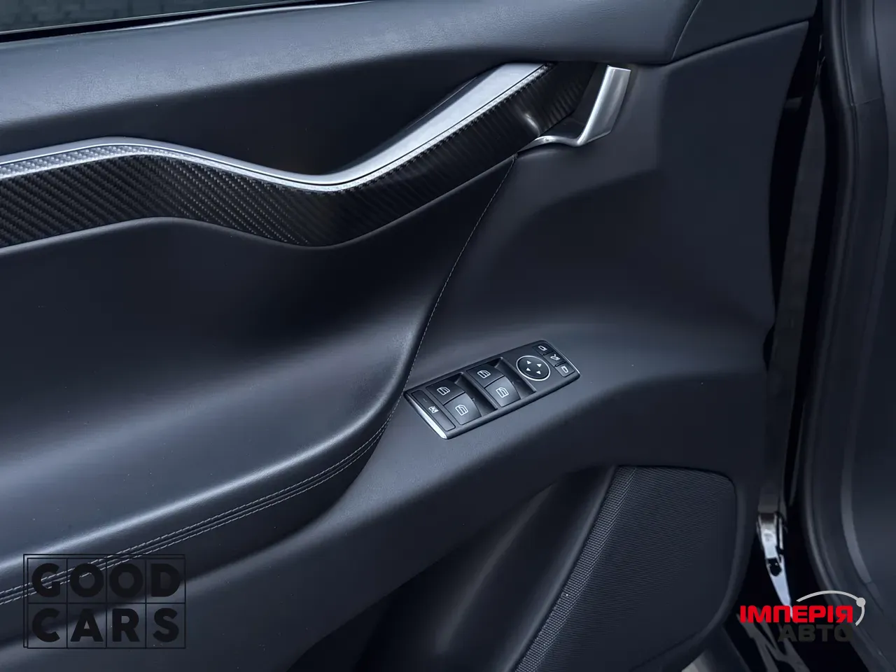 Tesla Model X - фото 19