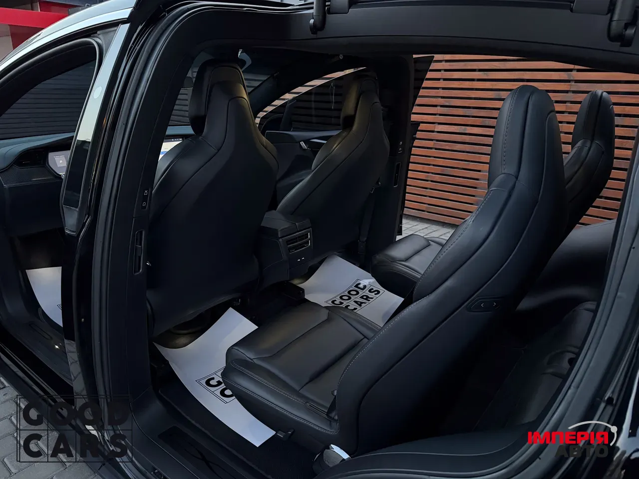 Tesla Model X - фото 24