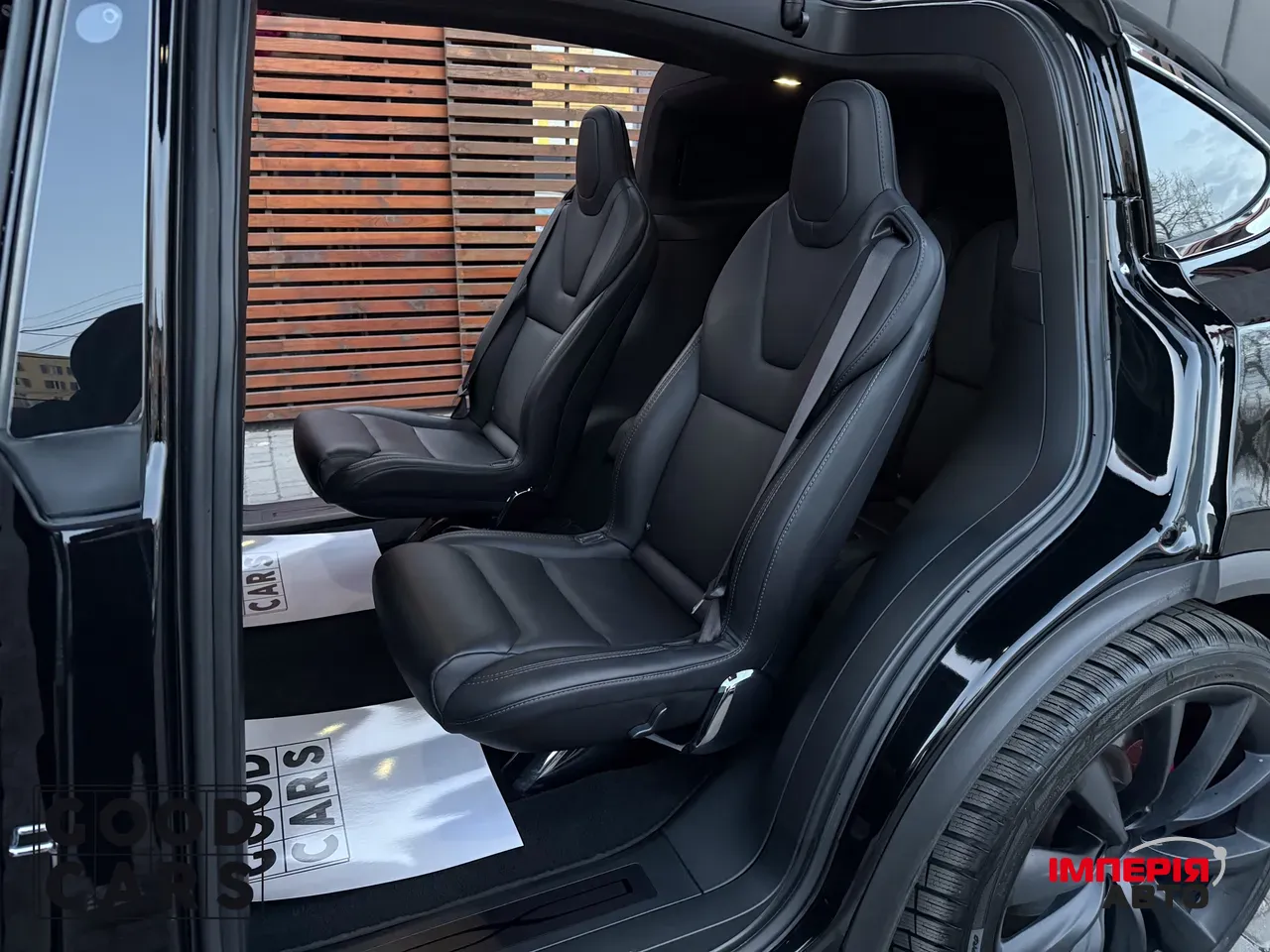 Tesla Model X - фото 25