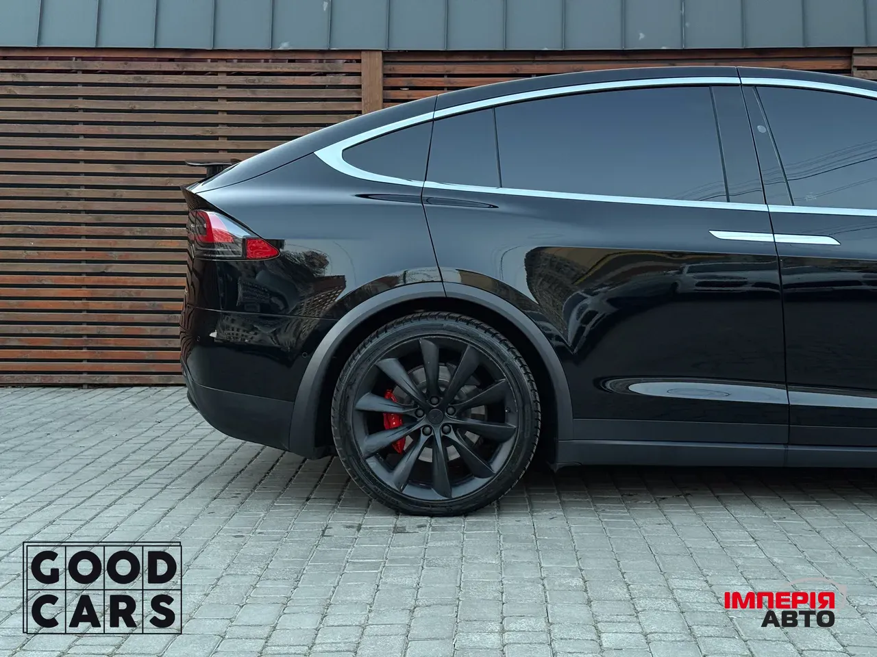 Tesla Model X - фото 15