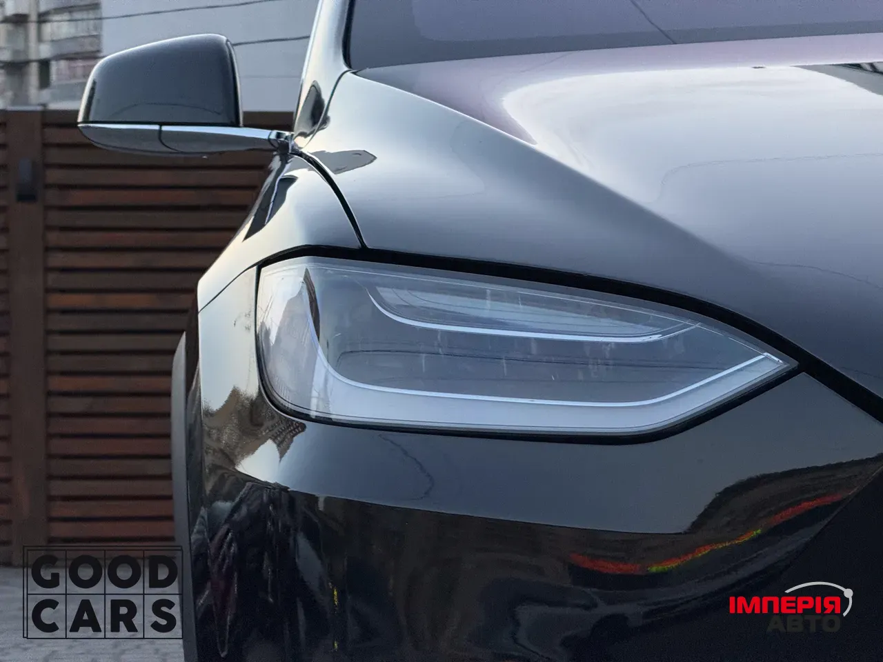 Tesla Model X - фото 11