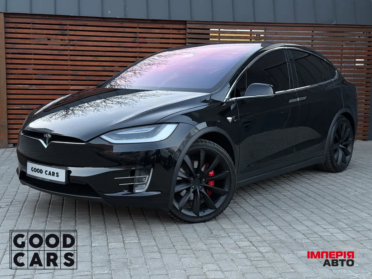 Tesla Model X - фото 1