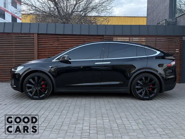 Tesla Model X - фото 4
