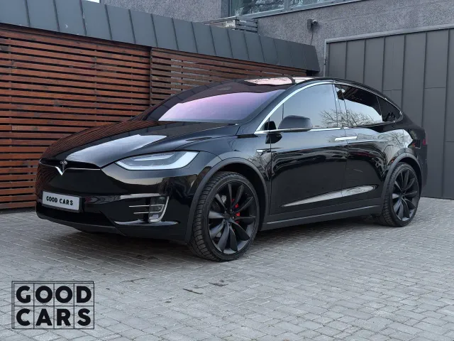 Tesla Model X - фото 3