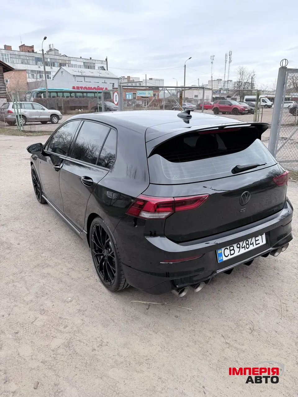 Volkswagen Golf R - фото 4