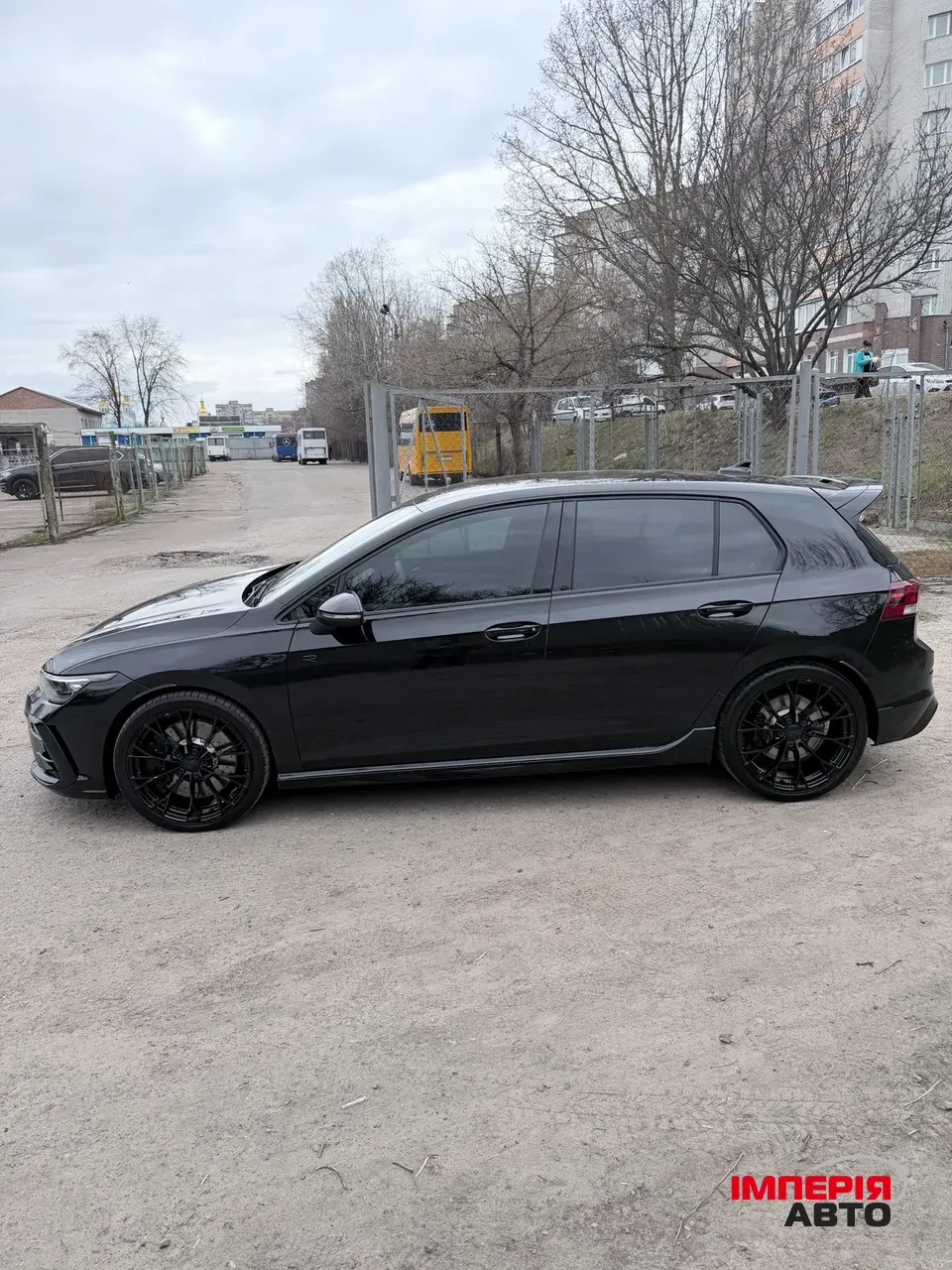 Volkswagen Golf R - фото 3