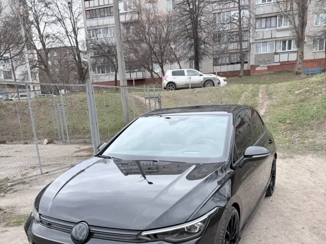 Volkswagen Golf R - фото 2