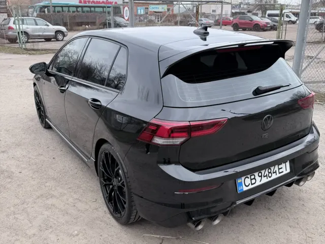 Volkswagen Golf R - фото 4