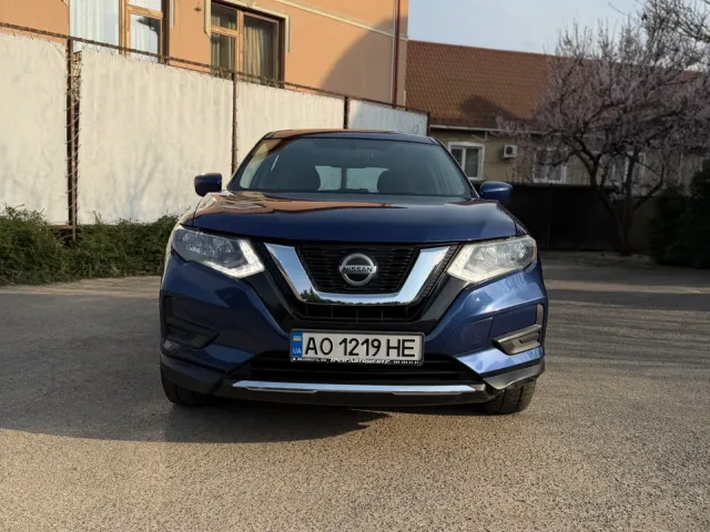 Nissan Rogue - фото 1