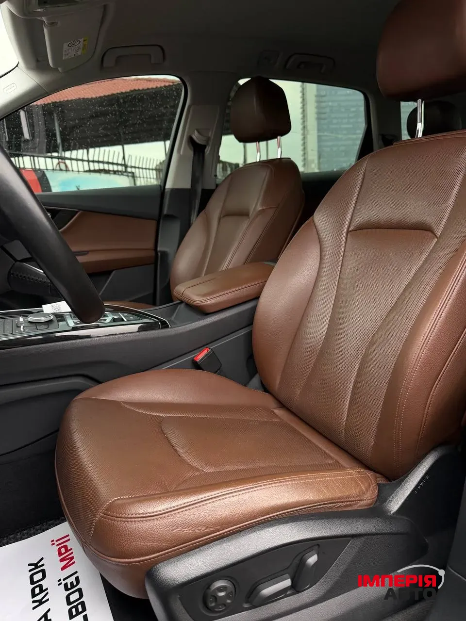 Audi Q7 - фото 10