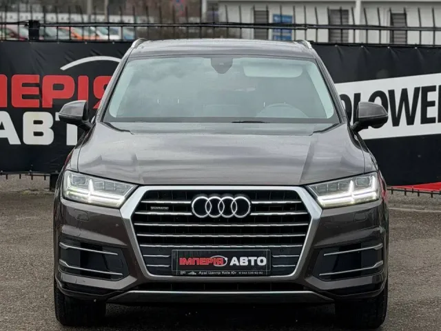 Audi Q7 - фото 3