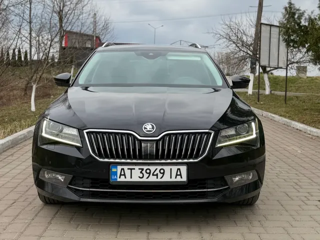 Skoda Superb - фото 2