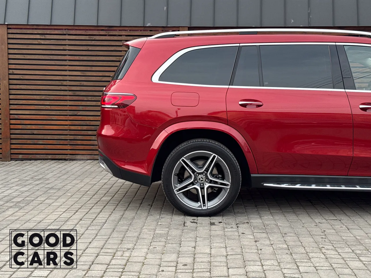 Mercedes-Benz GLS - фото 15