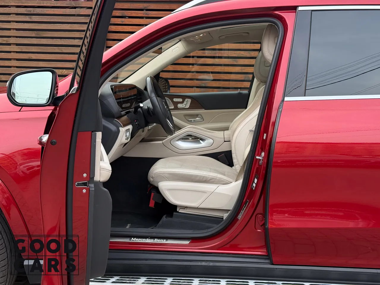 Mercedes-Benz GLS - фото 20