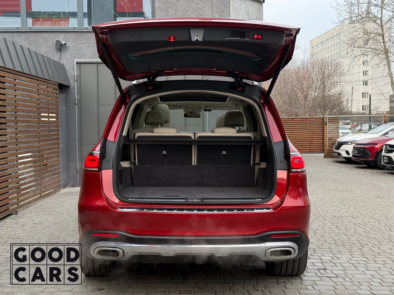 Mercedes-Benz GLS - фото 7