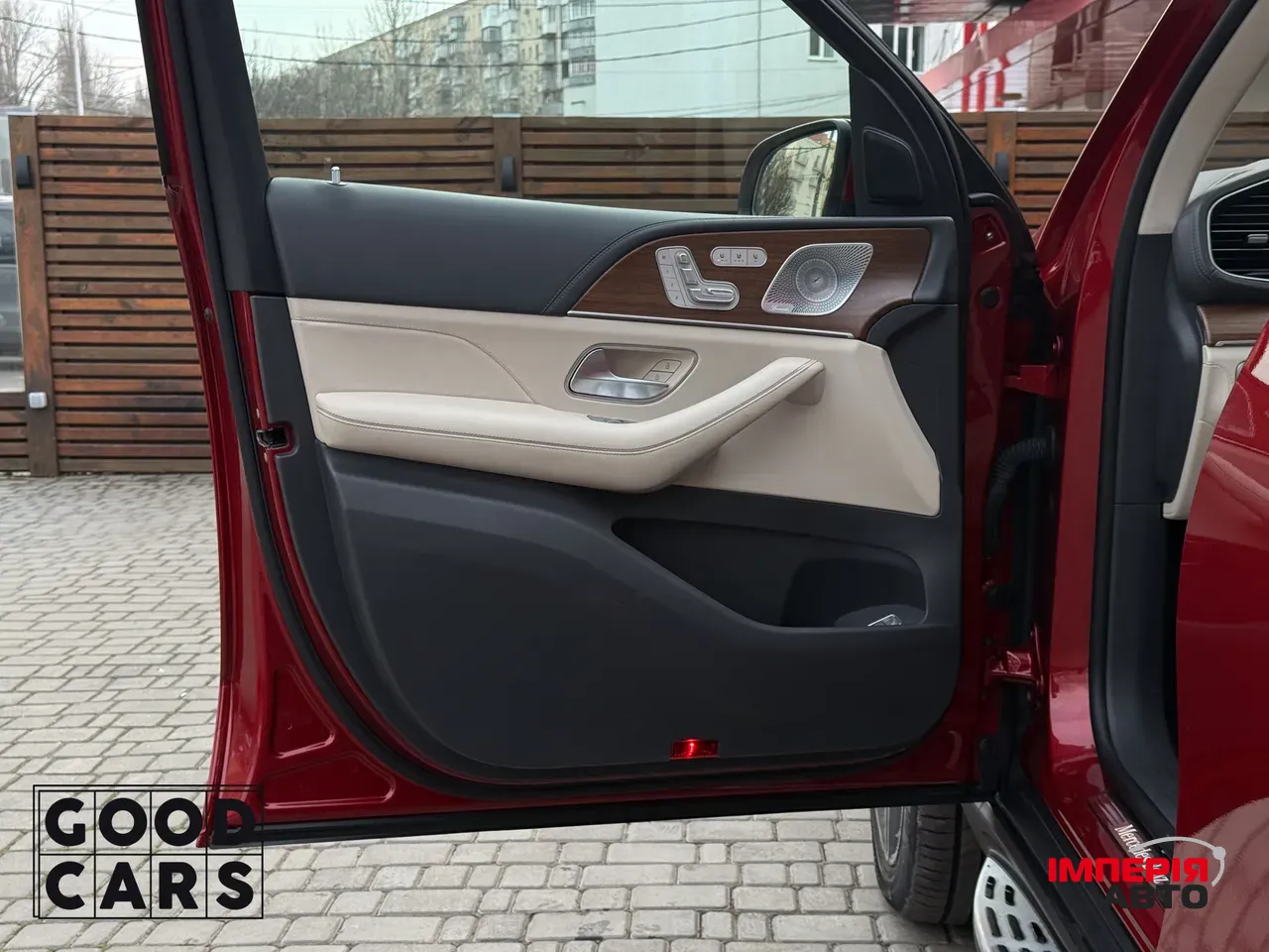 Mercedes-Benz GLS - фото 17