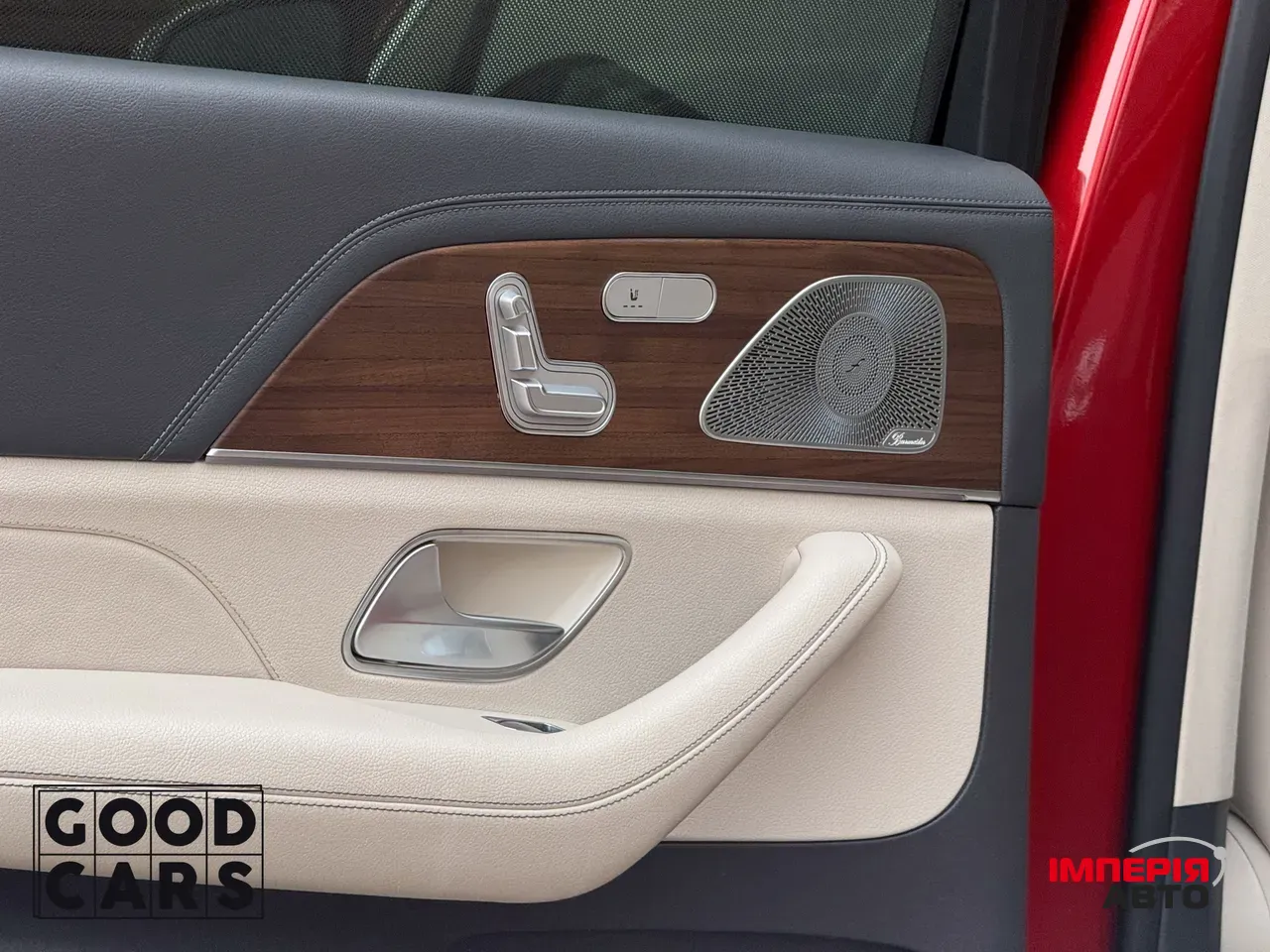 Mercedes-Benz GLS - фото 23