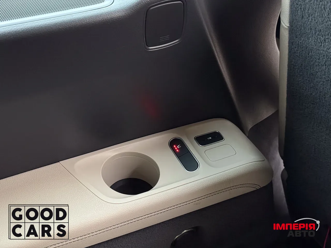 Mercedes-Benz GLS - фото 27