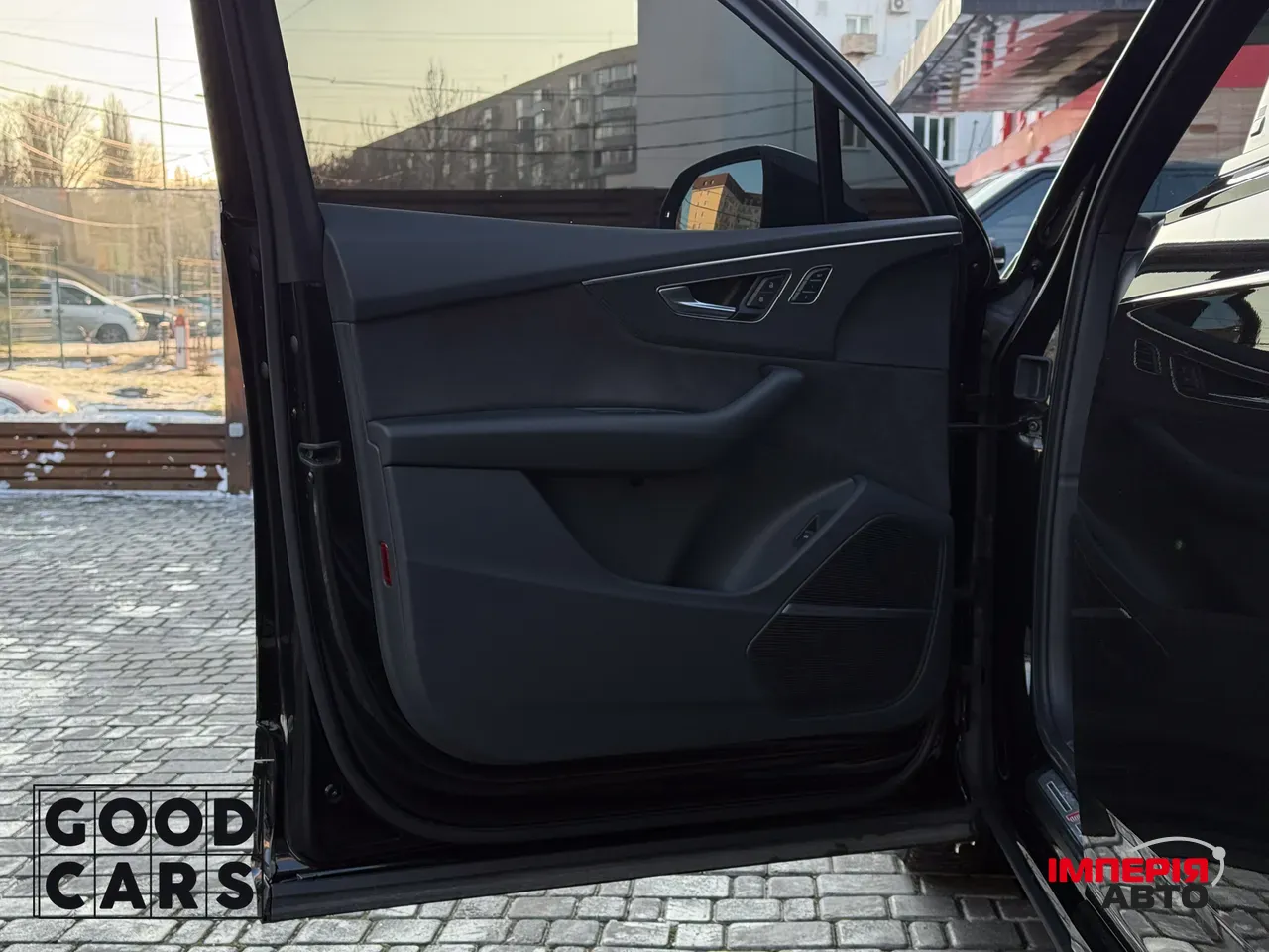 Audi SQ7 - фото 17