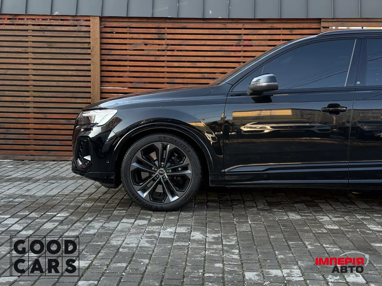 Audi SQ7 - фото 12