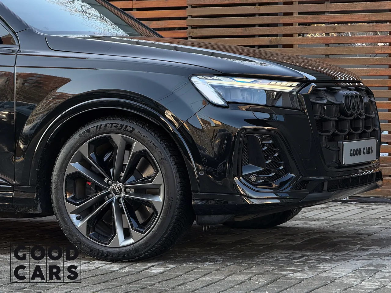 Audi SQ7 - фото 16