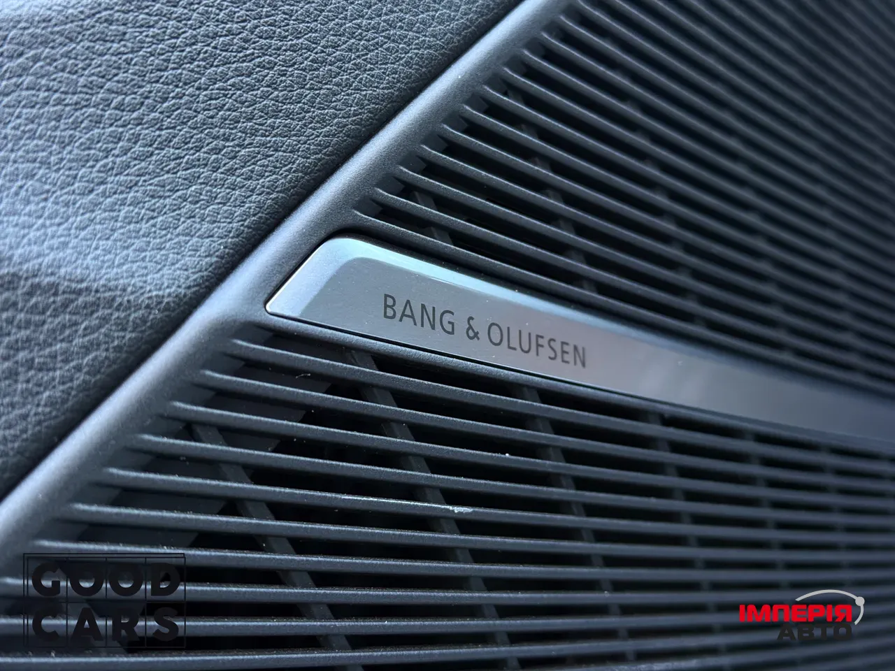 Audi SQ7 - фото 19