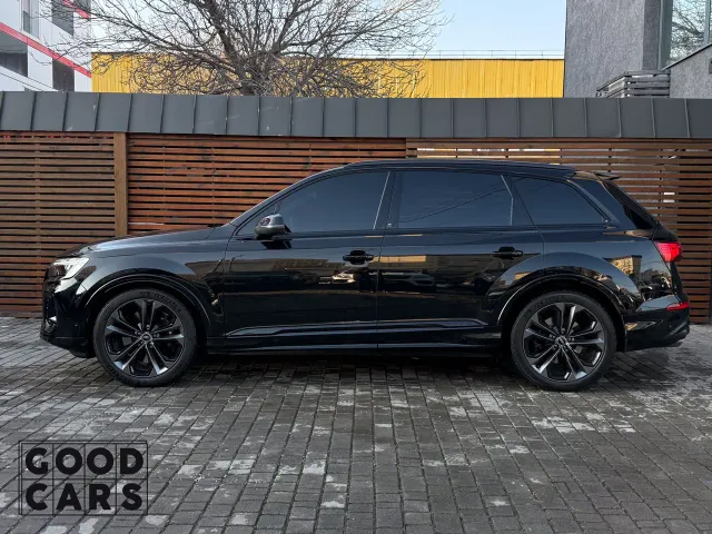 Audi SQ7 - фото 4