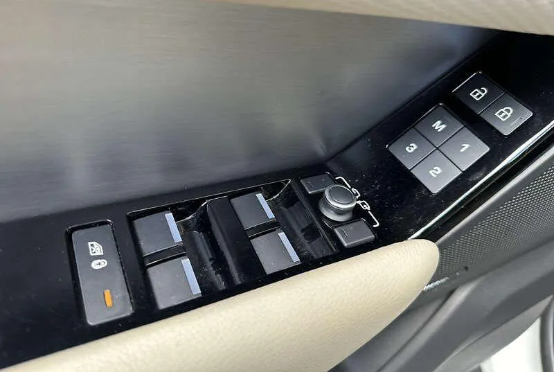 Land Rover Range Rover Velar - фото 14