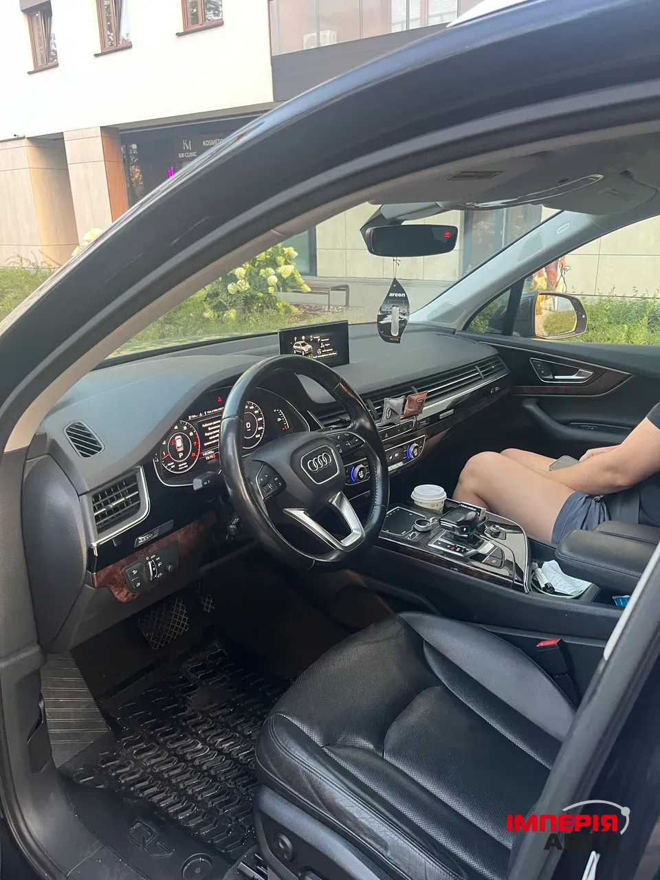 Audi Q7 - фото 5