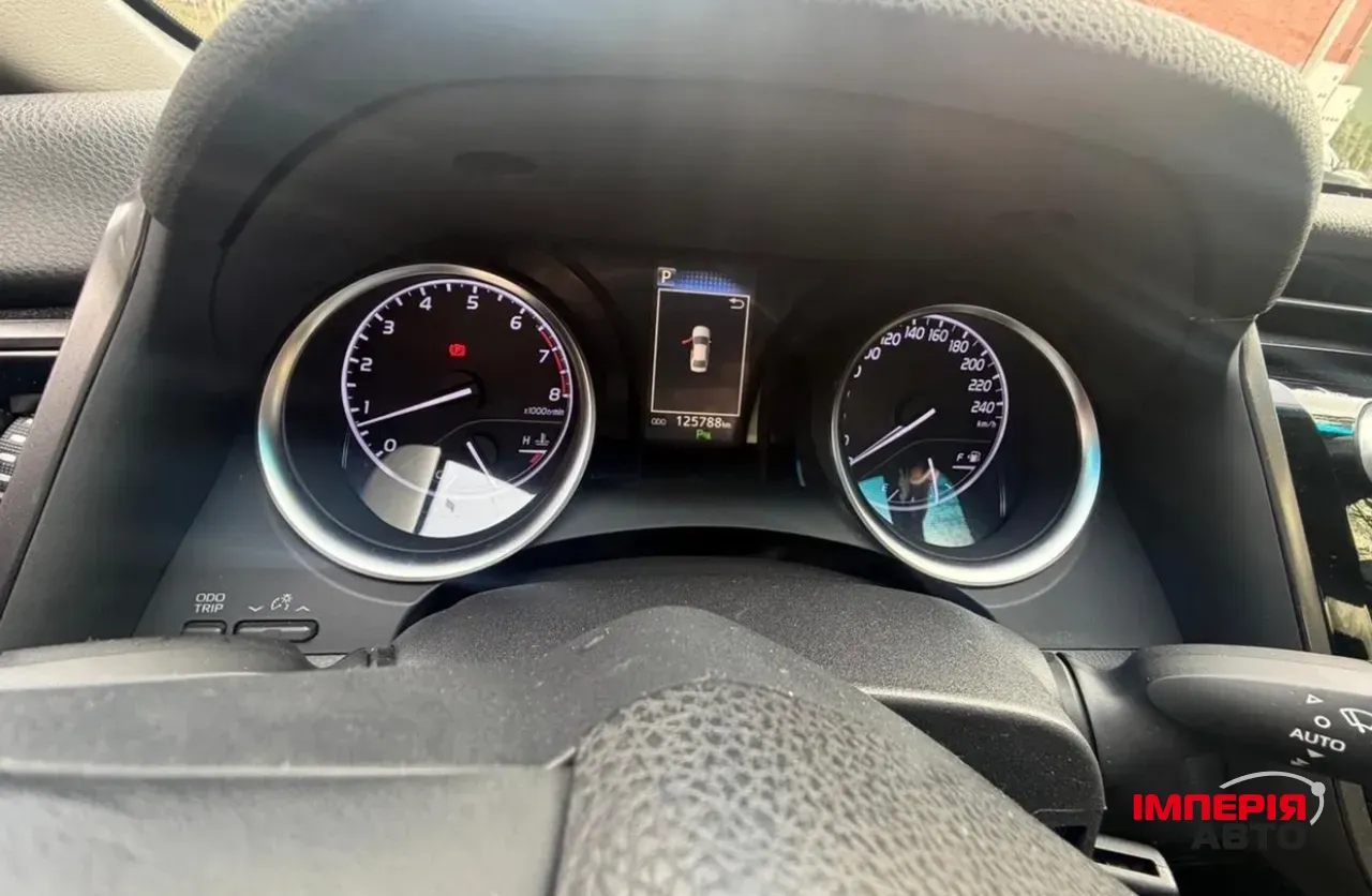 Toyota Camry - фото 6