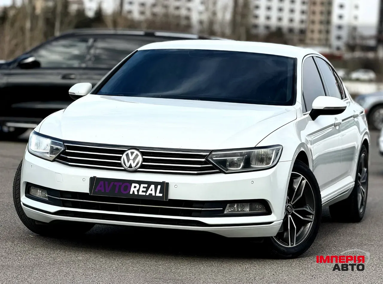 Volkswagen Passat - фото 1