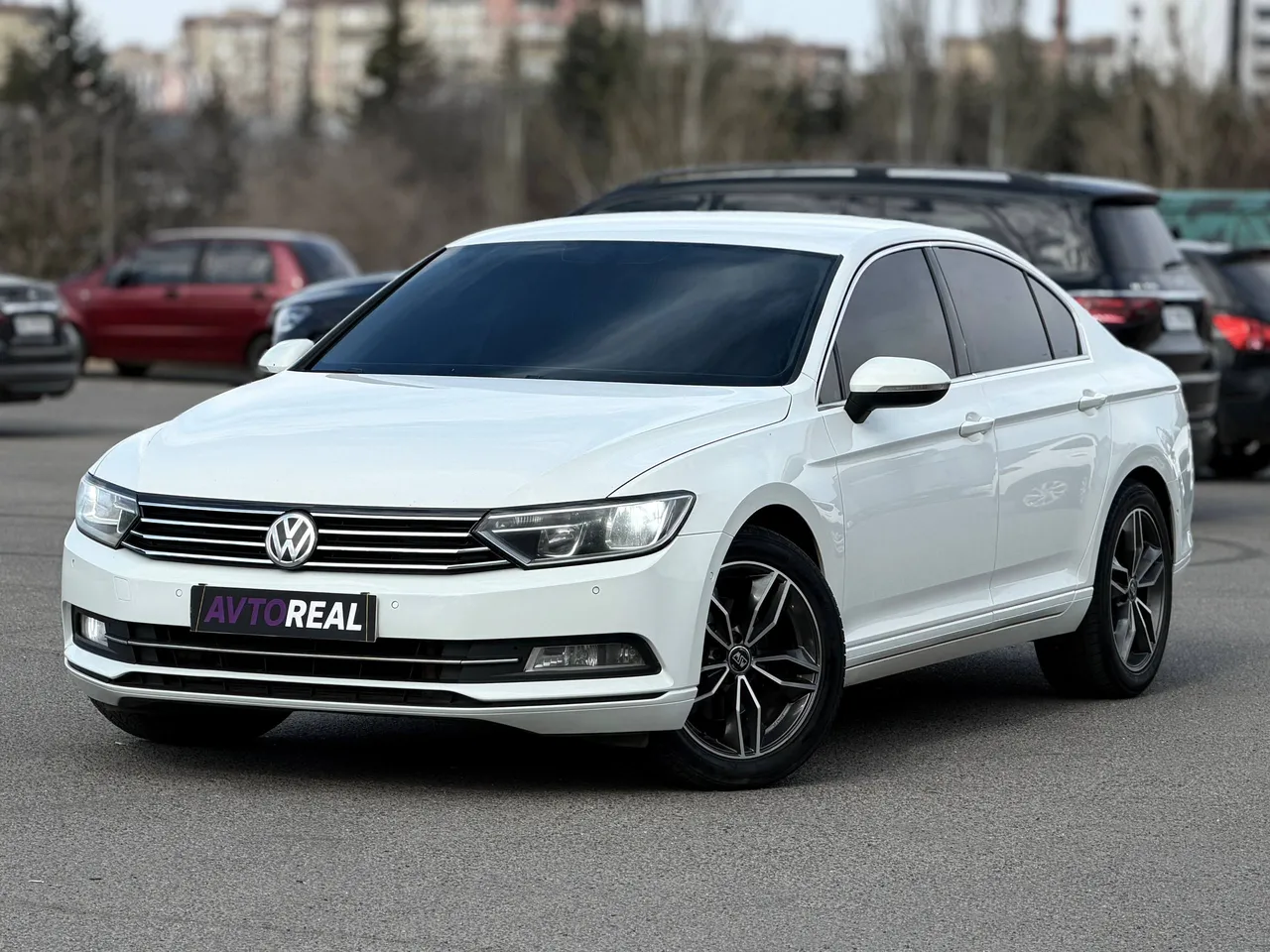 Volkswagen Passat - фото 2