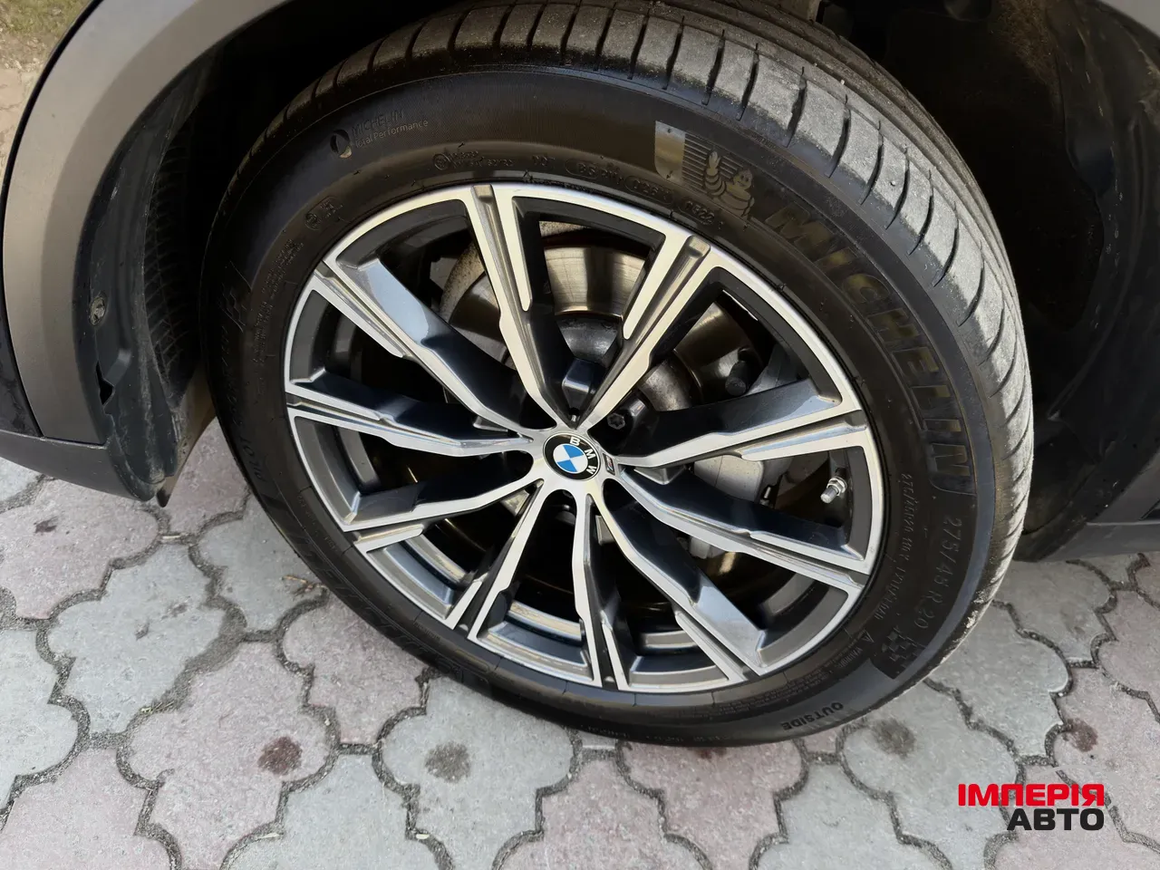 BMW X5 - фото 12