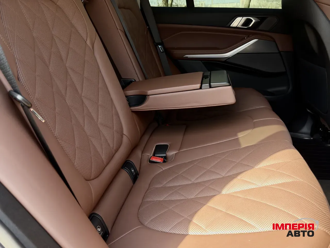 BMW X5 - фото 32