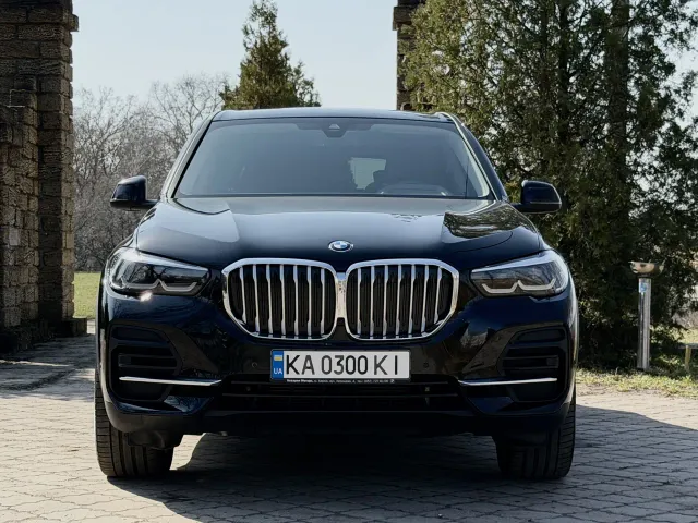 BMW X5 - фото 2