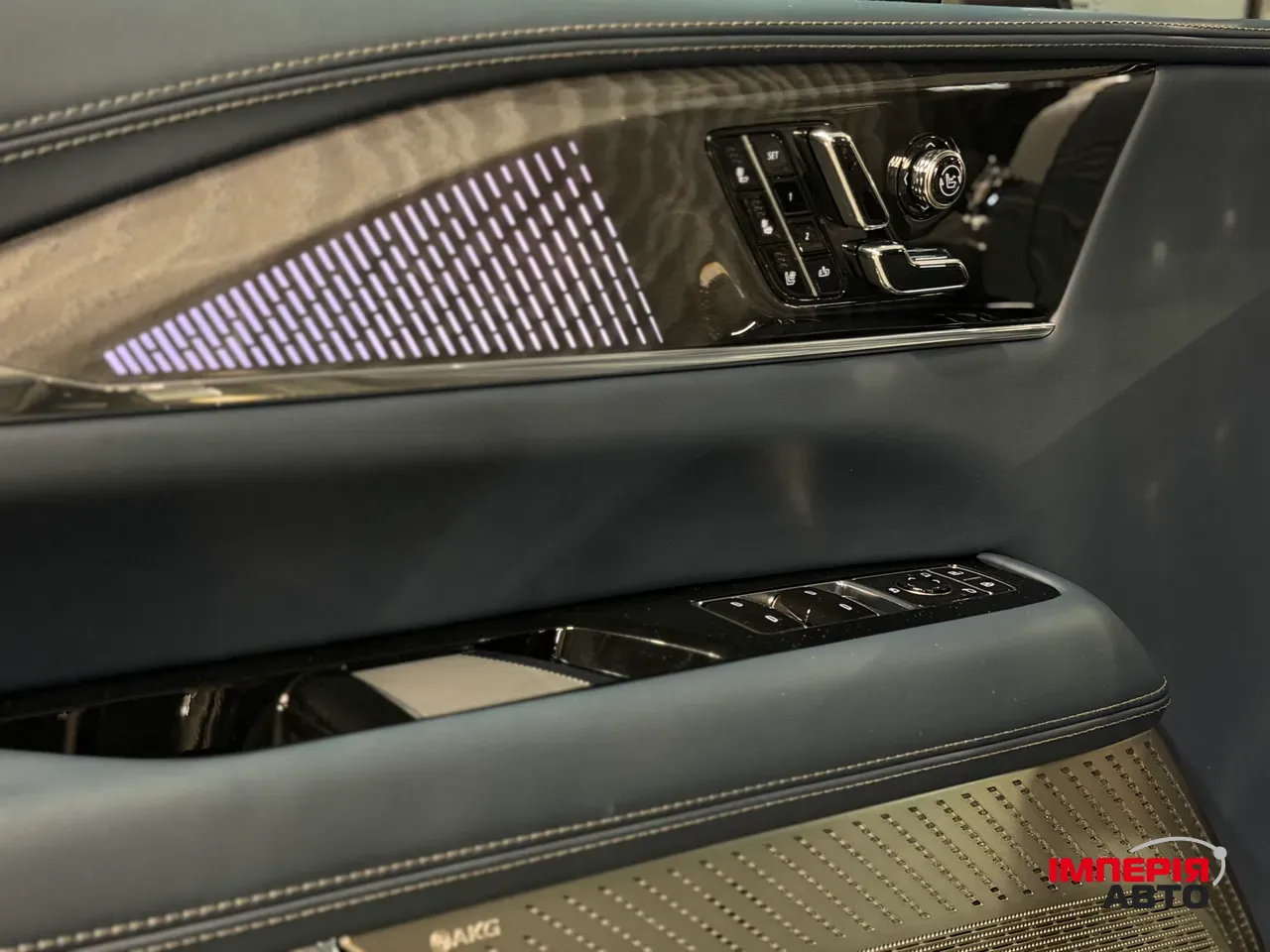 Cadillac Escalade IQ - фото 13