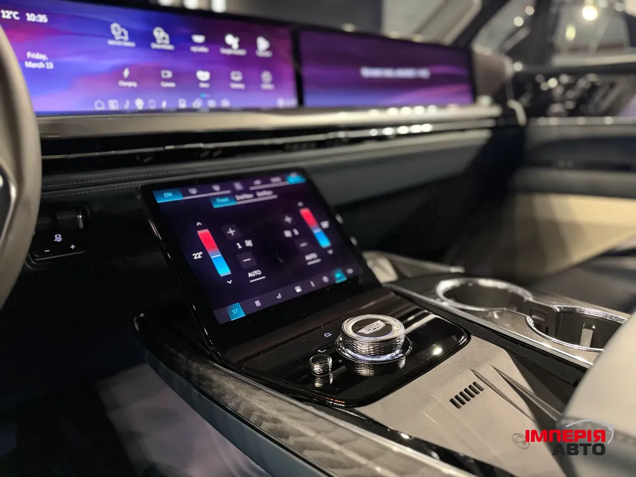 Cadillac Escalade IQ - фото 34