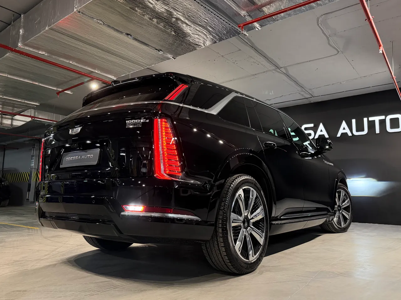 Cadillac Escalade IQ - фото 11