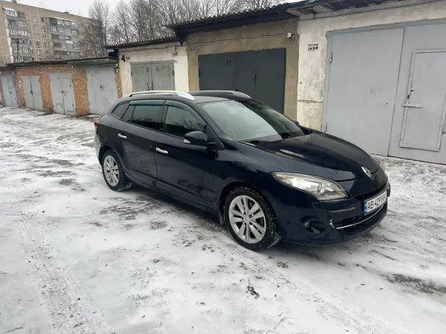 Renault Megane - фото 1