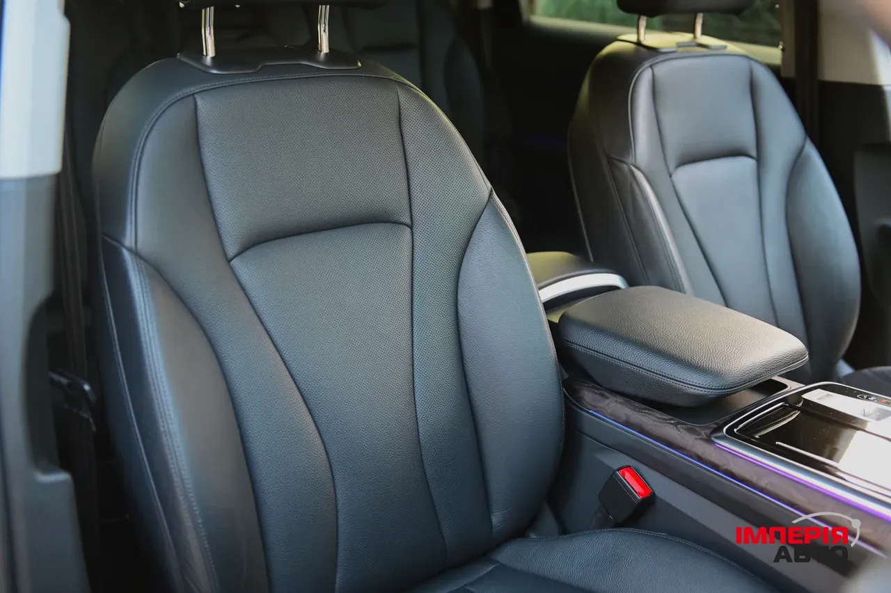 Audi Q7 - фото 38