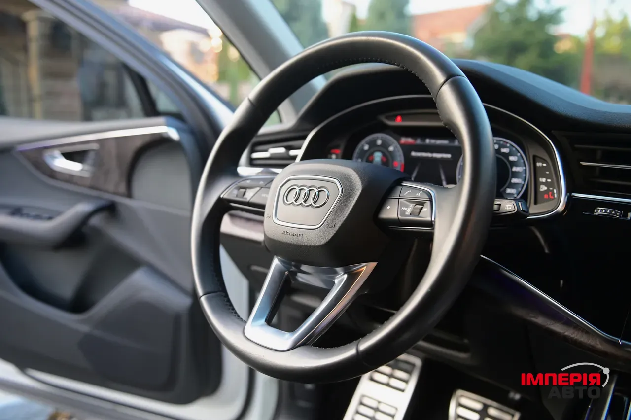 Audi Q7 - фото 40