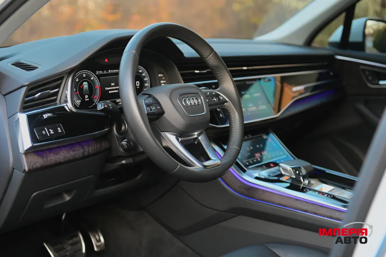 Audi Q7 - фото 36