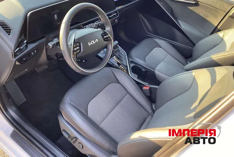 Kia Niro - фото 11
