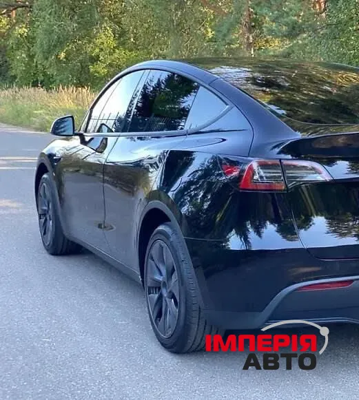 Tesla Model Y - фото 5