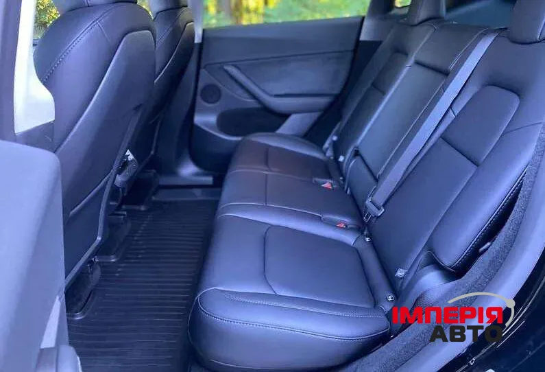 Tesla Model Y - фото 13