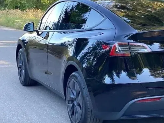 Tesla Model Y - фото 5