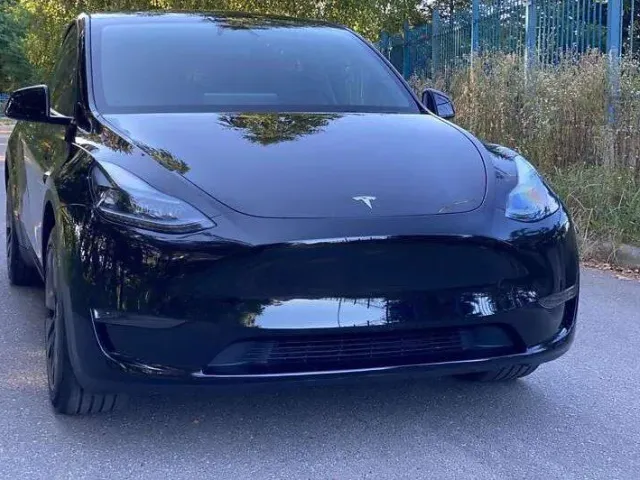 Tesla Model Y - фото 2