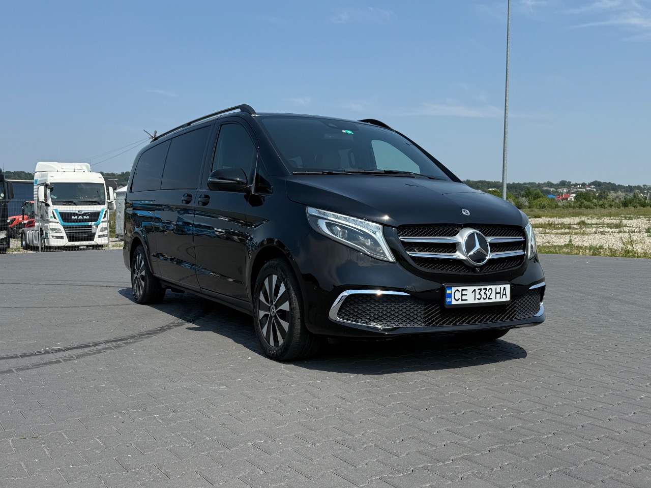 Mercedes-Benz V-Класс - фото 9
