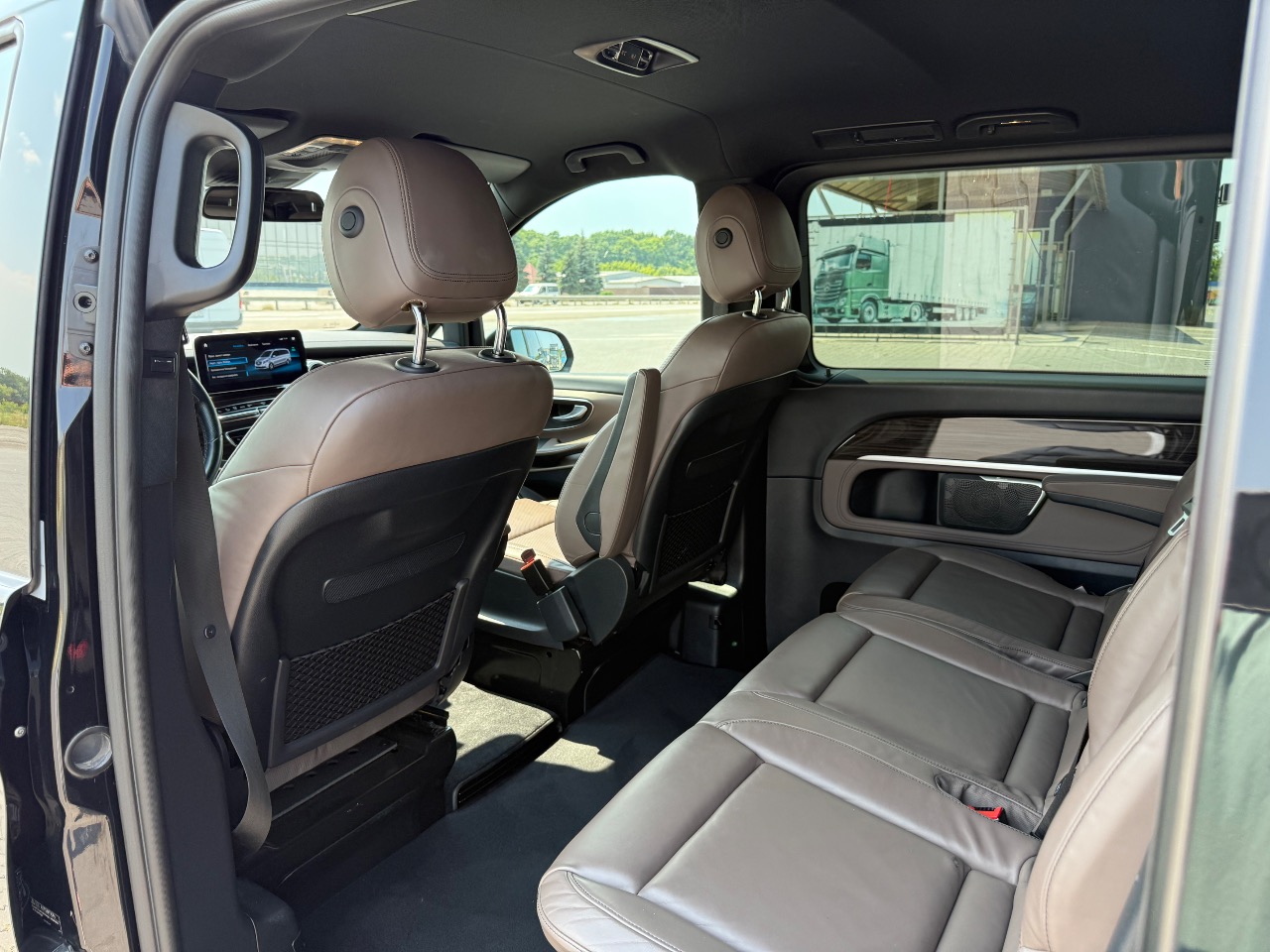 Mercedes-Benz V-Класс - фото 11